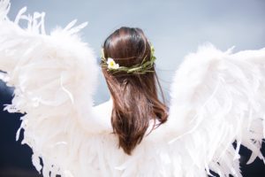 angel-walk-in-photo: sommi-257178-unsplash